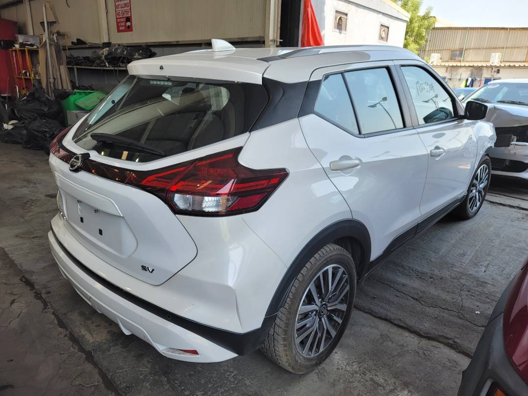 2021 NISSAN KICKS — 33781 KM — Lot L476606 — Main - Marhaba Auctions Used Cars - Image 3