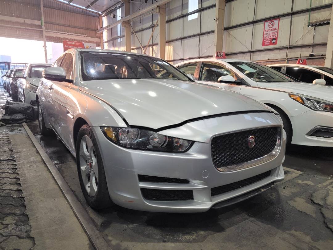 2017 JAGUAR XE 25t — 32491 Miles — Lot 970527 — Souq - Marhaba Auctions Used Cars - Image 4