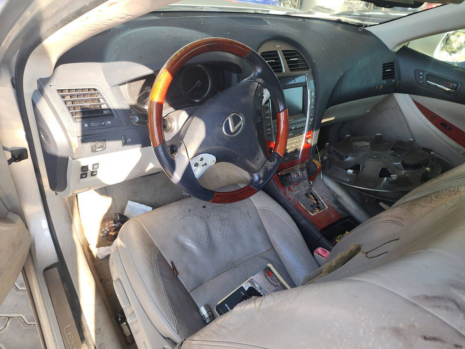 2007 LEXUS ES 350 — 214465 Miles — Lot 37834993 - Marhaba Auctions Used Cars - Image 9