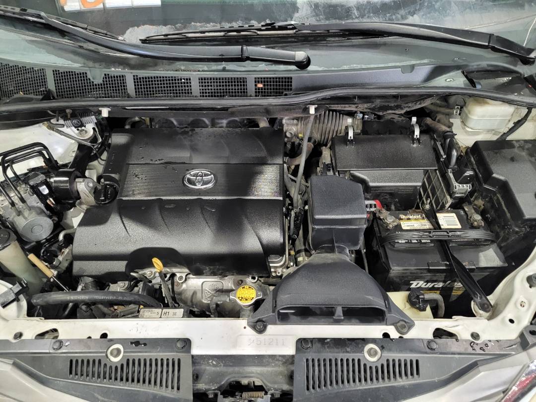 2011 TOYOTA SIENNA — 187228 Miles — Lot 41161430 — Main - Marhaba Auctions Used Cars - Image 11
