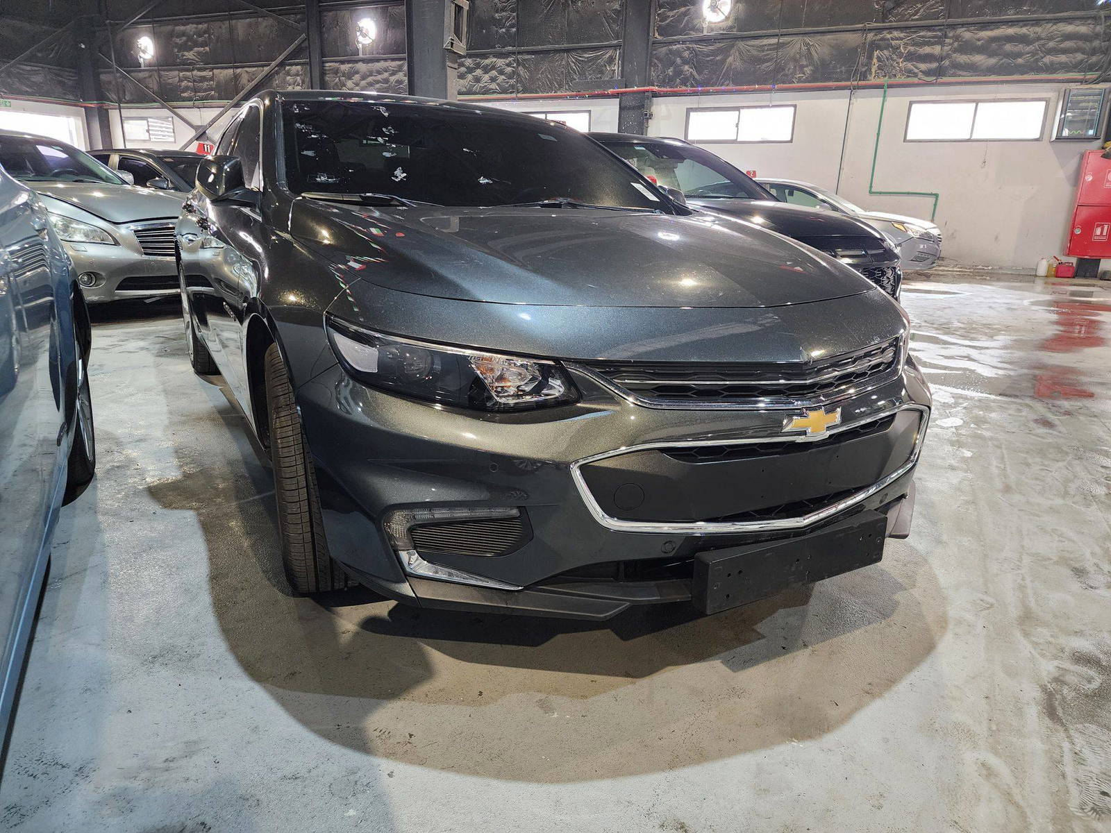 2017 CHEVROLET MALIBU — 199126 KM — Lot HB741097 — Al Quoz - Marhaba Auctions Used Cars - Image 4