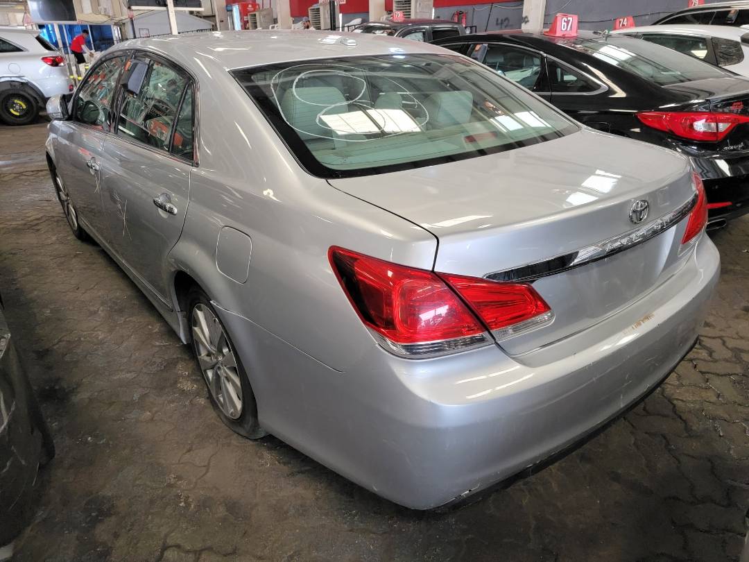 TOYOTA AVALON 2011 - Marhaba Auction Used Cars - Image 5