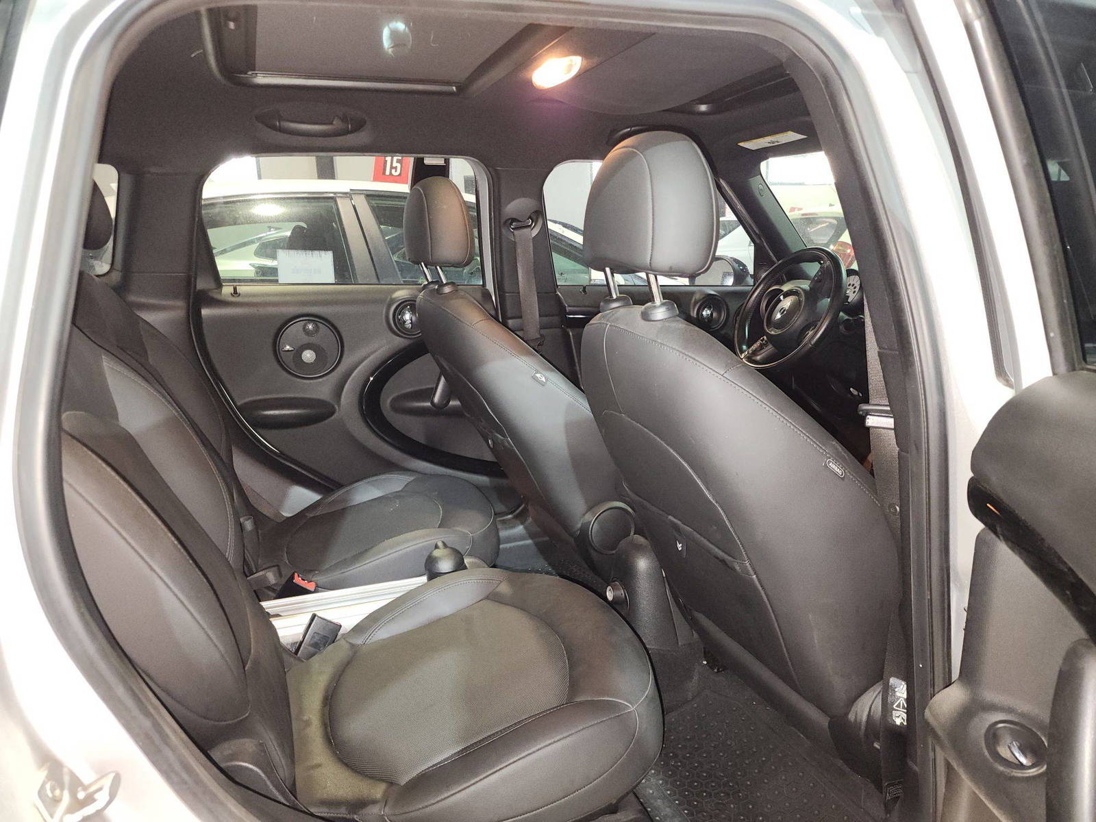 2011 MINI COOPER COUNTRYMAN — 125869 KM — Lot H94909 — Al Quoz - Marhaba Auctions Used Cars - Image 7