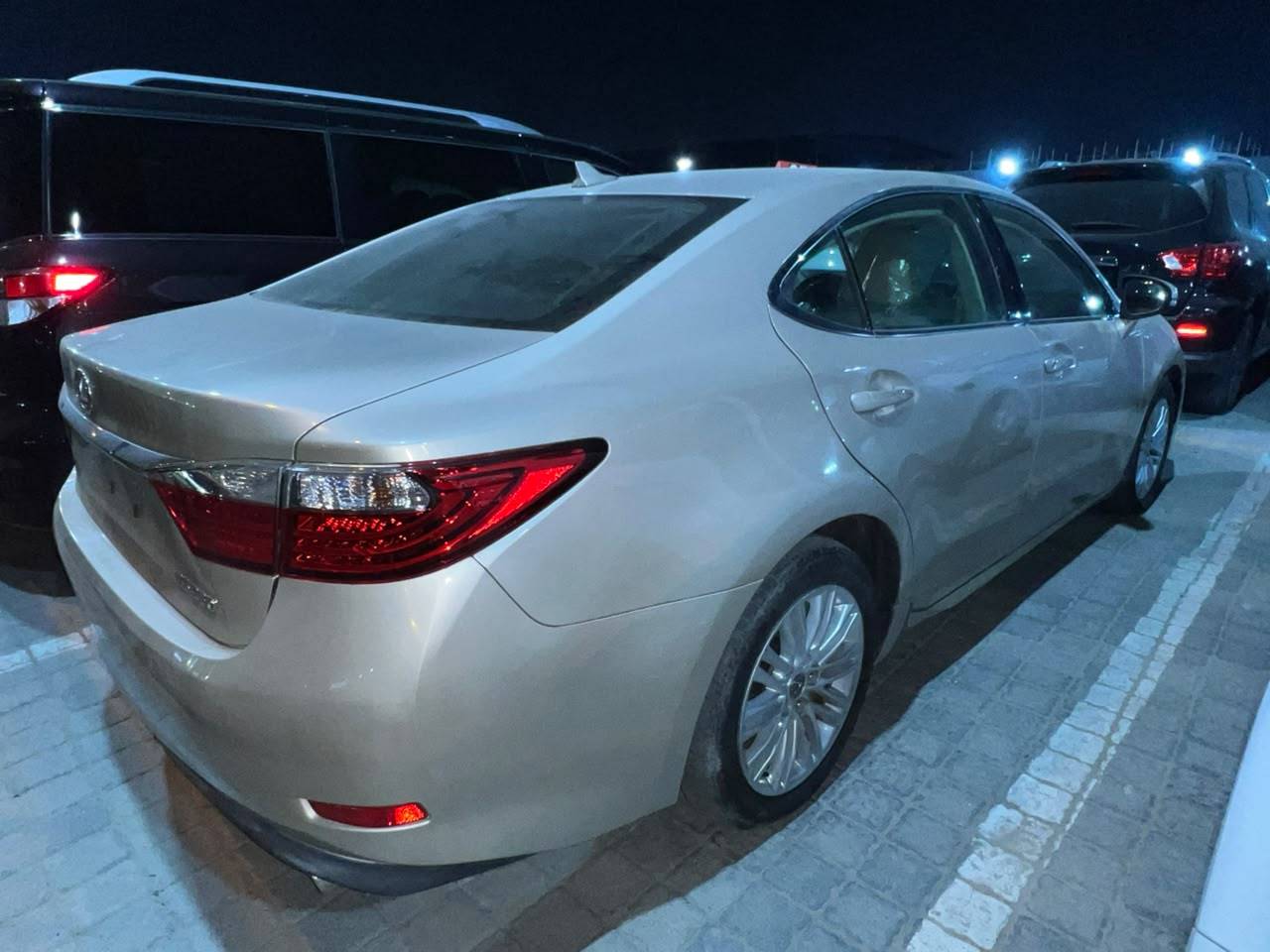 2013 LEXUS ES 350 — 153429 Miles — Lot D2059156 - Marhaba Auctions Used Cars - Image 8