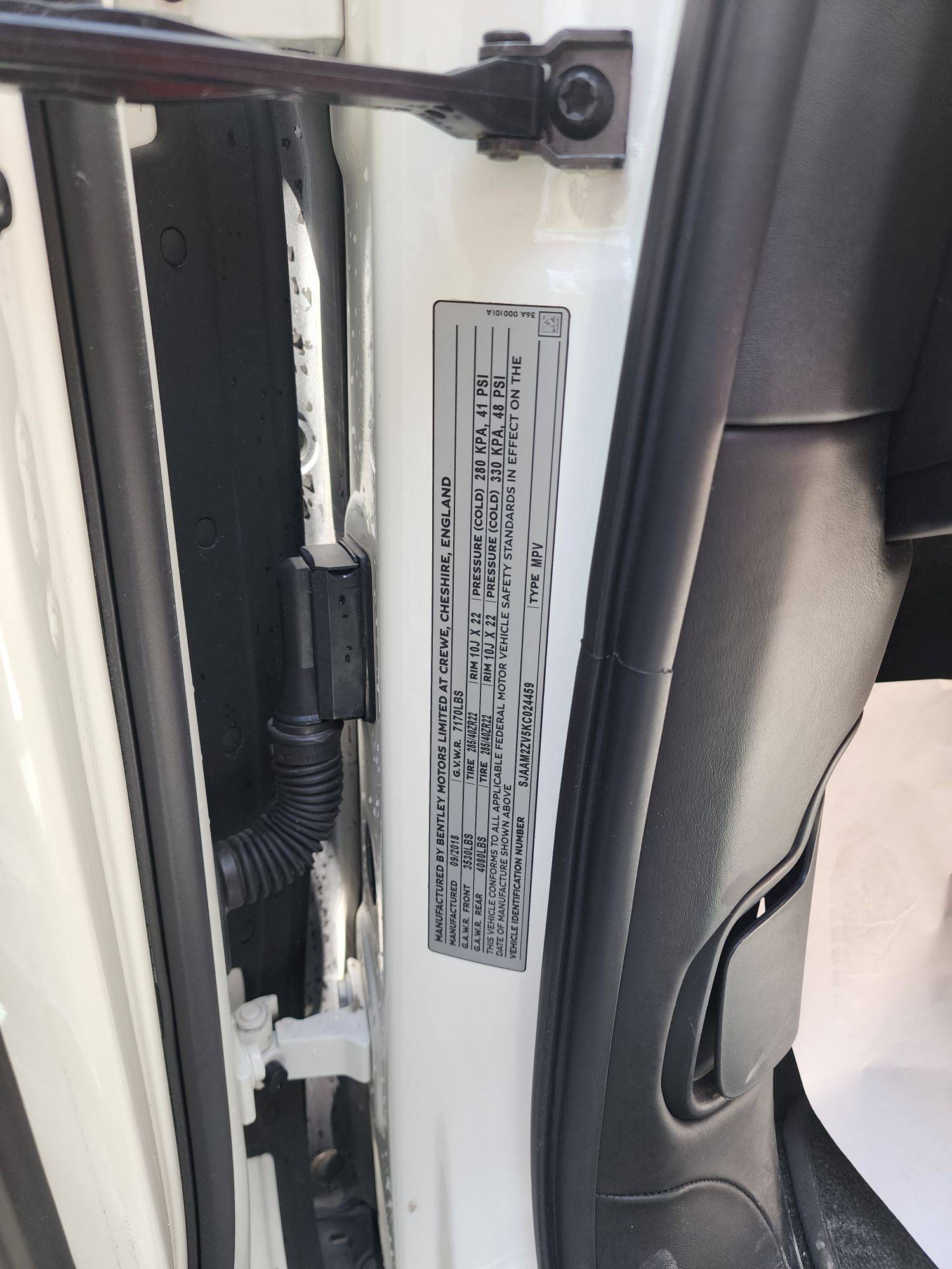 BENTLEY BENTAYGA 2019 - Marhaba Auction Used Cars - Image 11