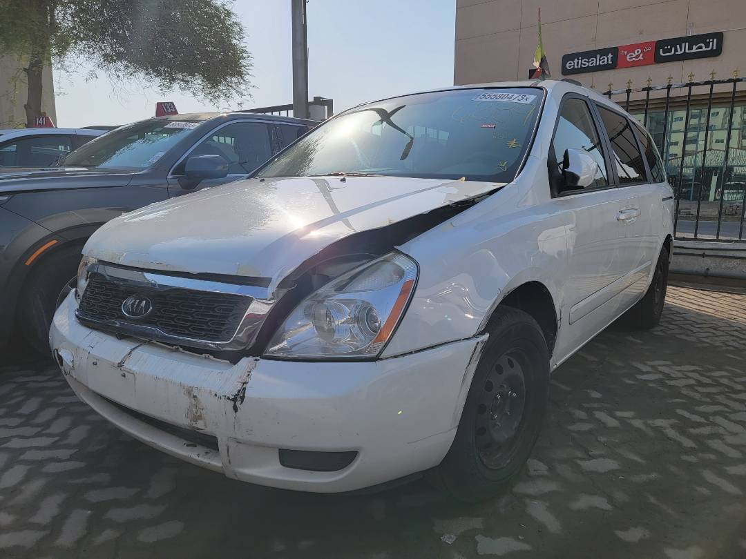 2012 KIA SEDONA — 230496 Miles — Lot C6486889 — Main - Marhaba Auctions Used Cars - Image 5