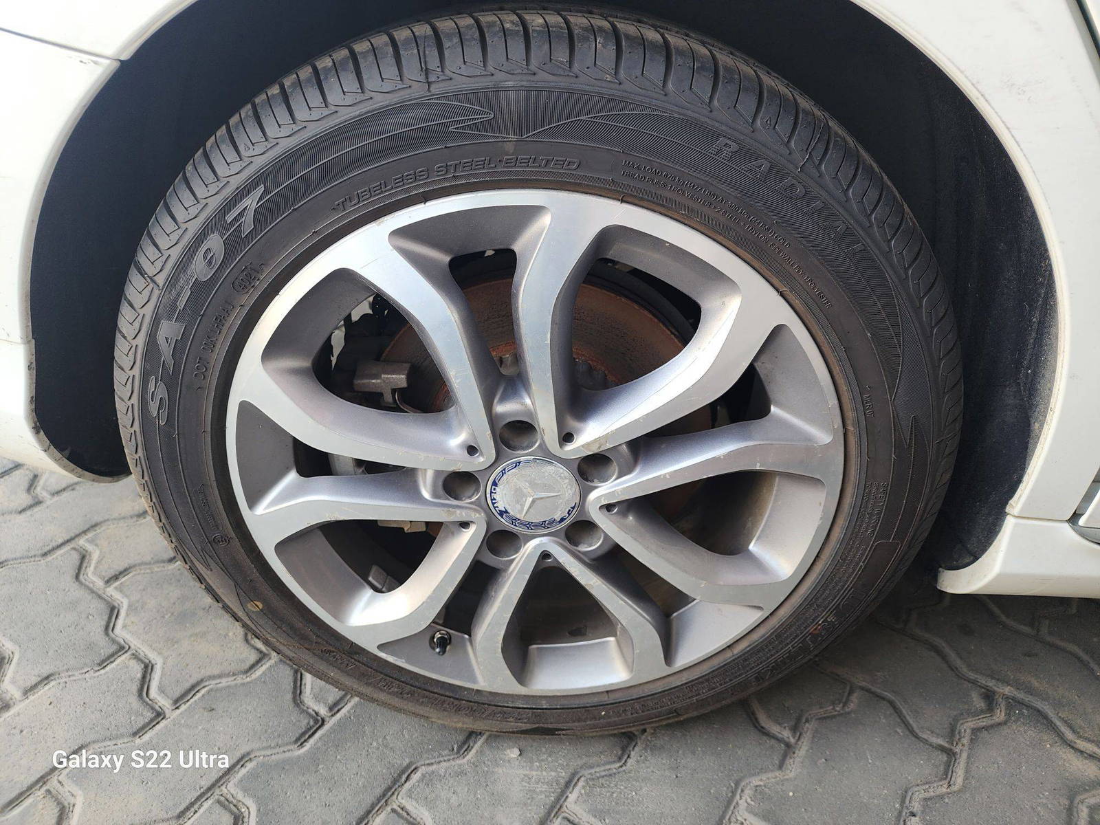 2015 MERCEDES BENZ C300 — 127809 Miles — Lot 72525353 - Marhaba Auctions Used Cars - Image 5