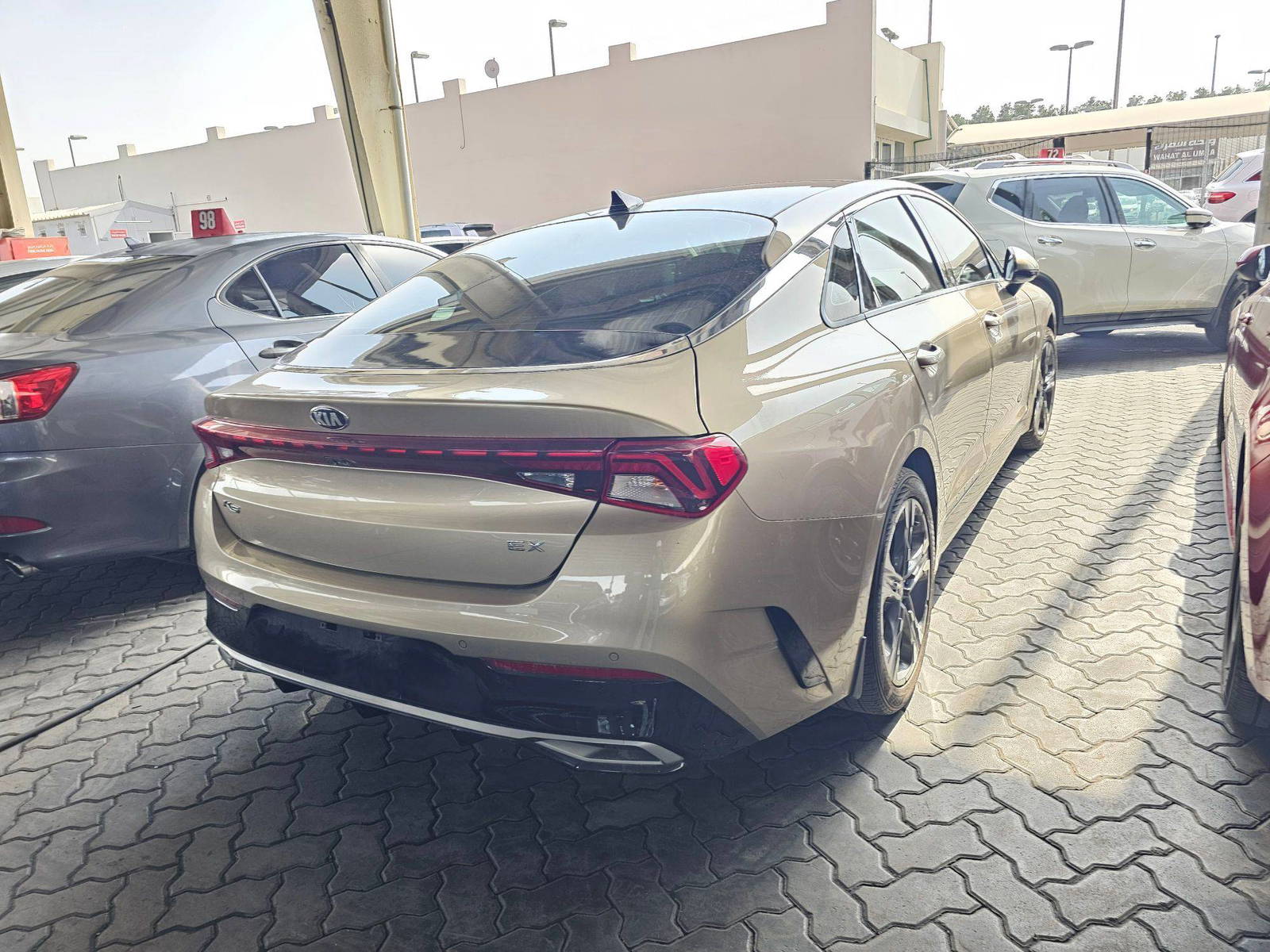 2021 KIA K5 — 68457 Miles — Lot 43579326 — Souq - Marhaba Auctions Used Cars - Image 5