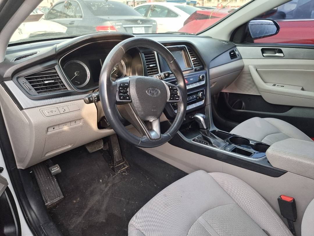2018 HYUNDAI SONATA — 101497 Miles — Lot 215478 — Souq - Marhaba Auctions Used Cars - Image 8
