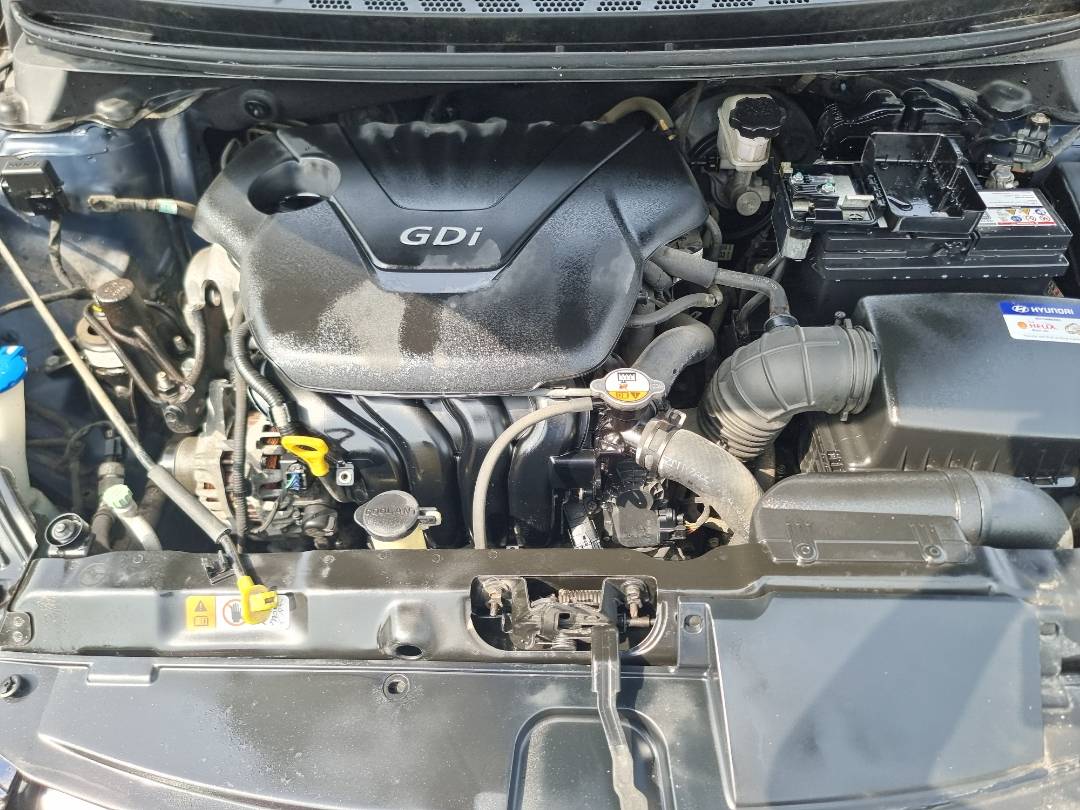 2012 HYUNDAI AVANTE — 63119 KM — Lot 215487 — Souq - Marhaba Auctions Used Cars - Image 10