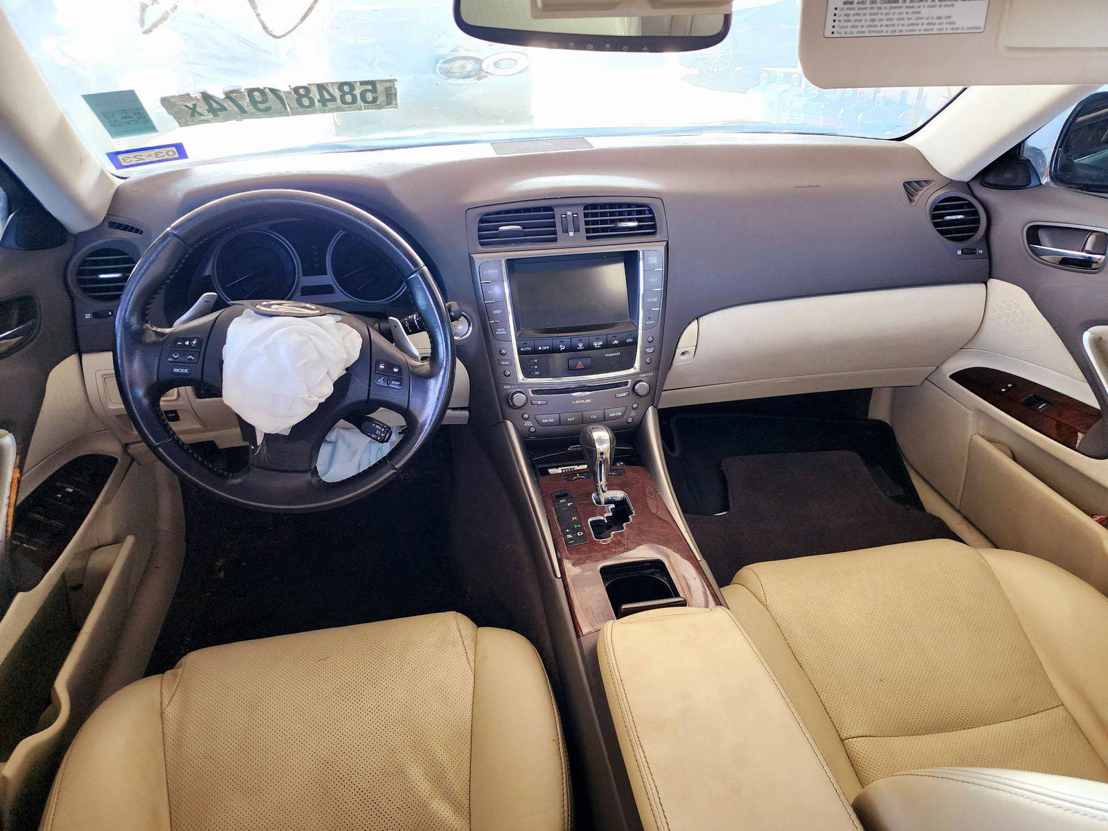2010 LEXUS IS 250 — 288815 Miles — Lot 5109796 — Souq - Marhaba Auctions Used Cars - Image 7