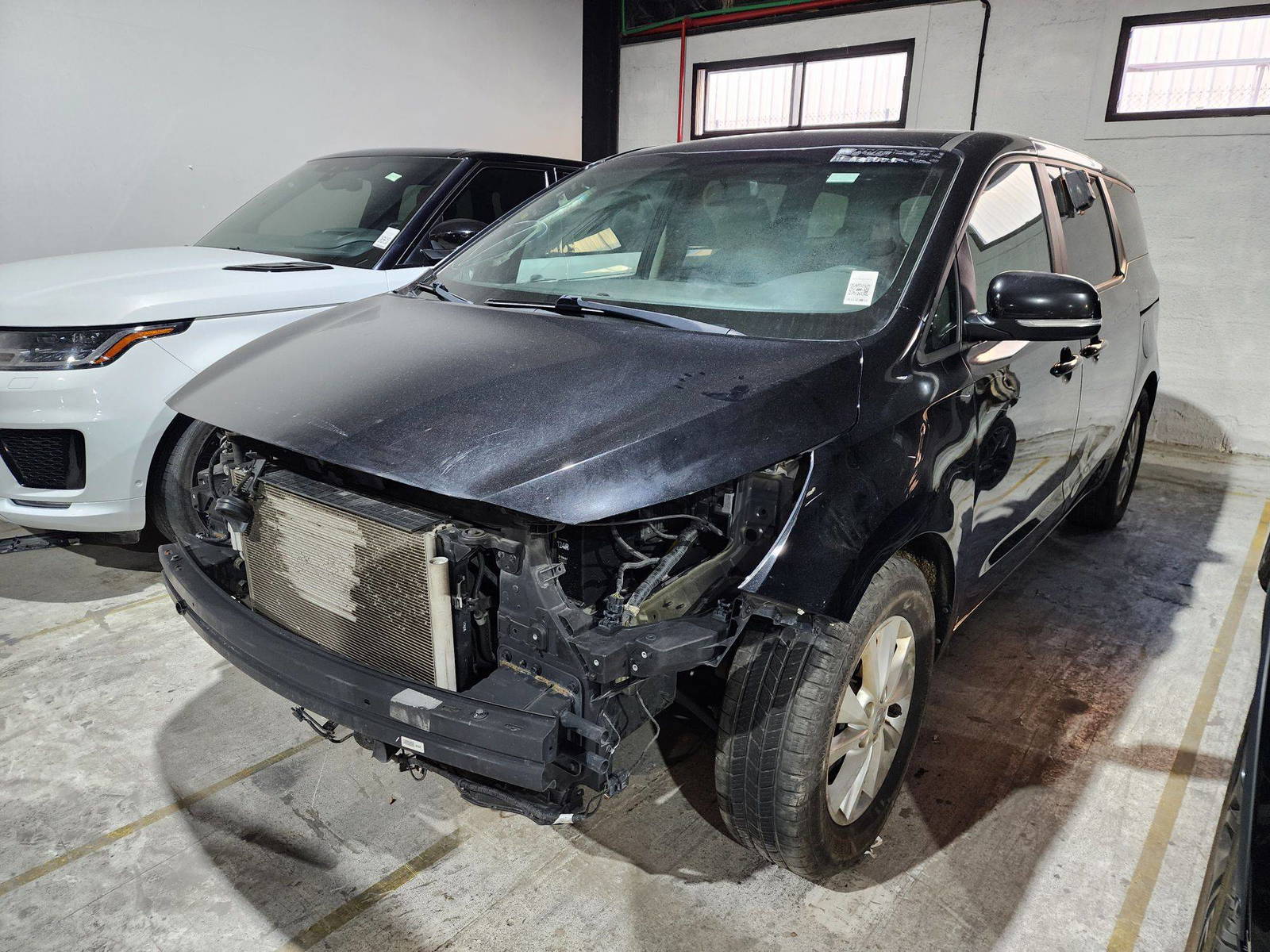 2017 KIA SEDONA — 177353 Miles — Lot 48844994 — Al Quoz - Marhaba Auctions Used Cars - Image 5