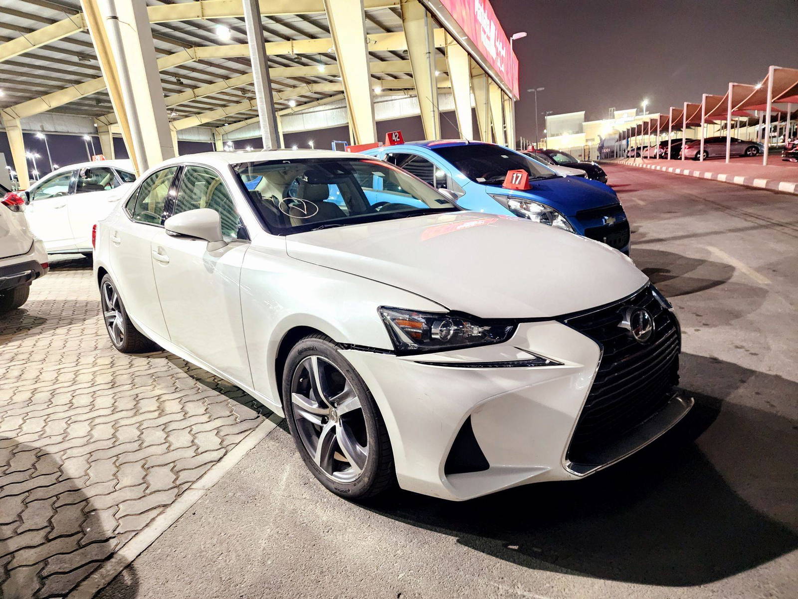 2017 LEXUS IS 300 — 77933 Miles — Lot H5025492 — Souq - Marhaba Auctions Used Cars - Image 5