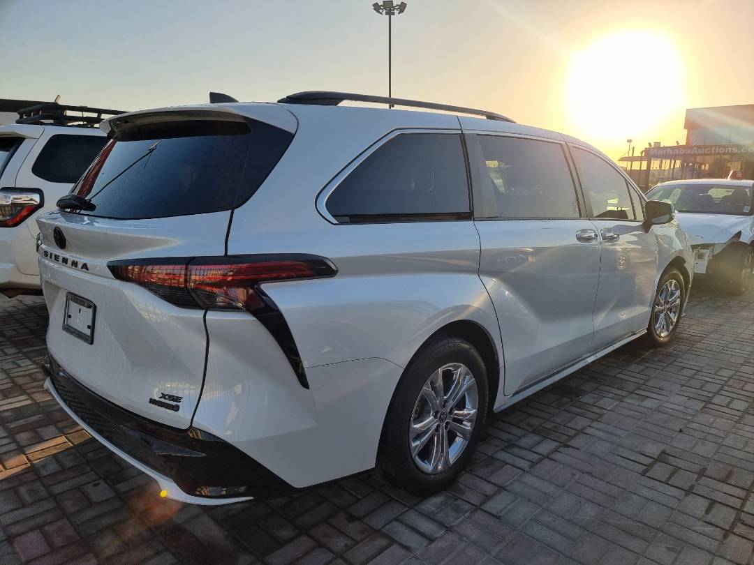 2023 TOYOTA SIENNA — 49270 Miles — Lot 68616284 — Ind. 12 - Marhaba Auctions Used Cars - Image 4