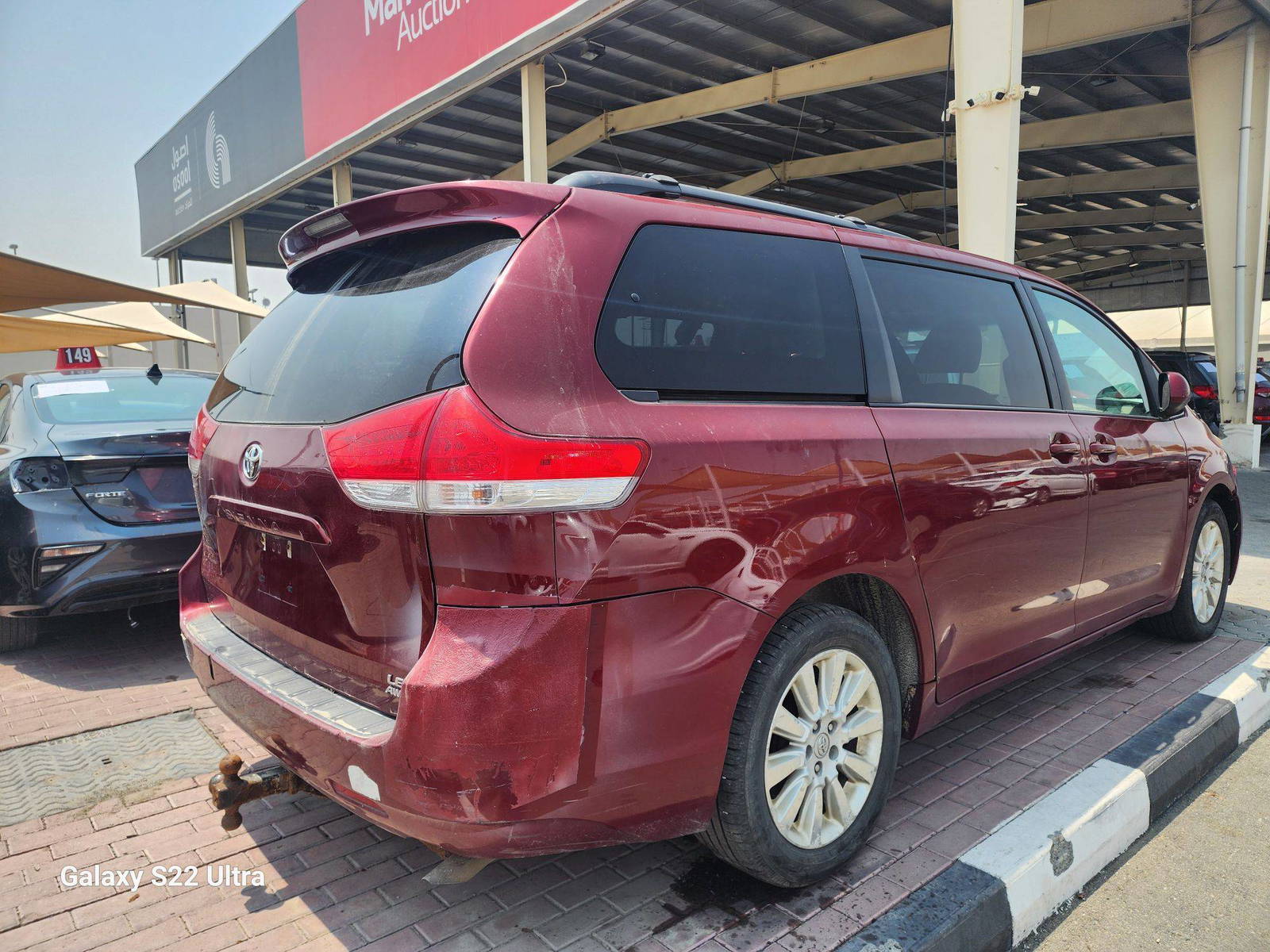 2012 TOYOTA SIENNA — 174121 Miles — Lot 38617063 - Marhaba Auctions Used Cars - Image 4