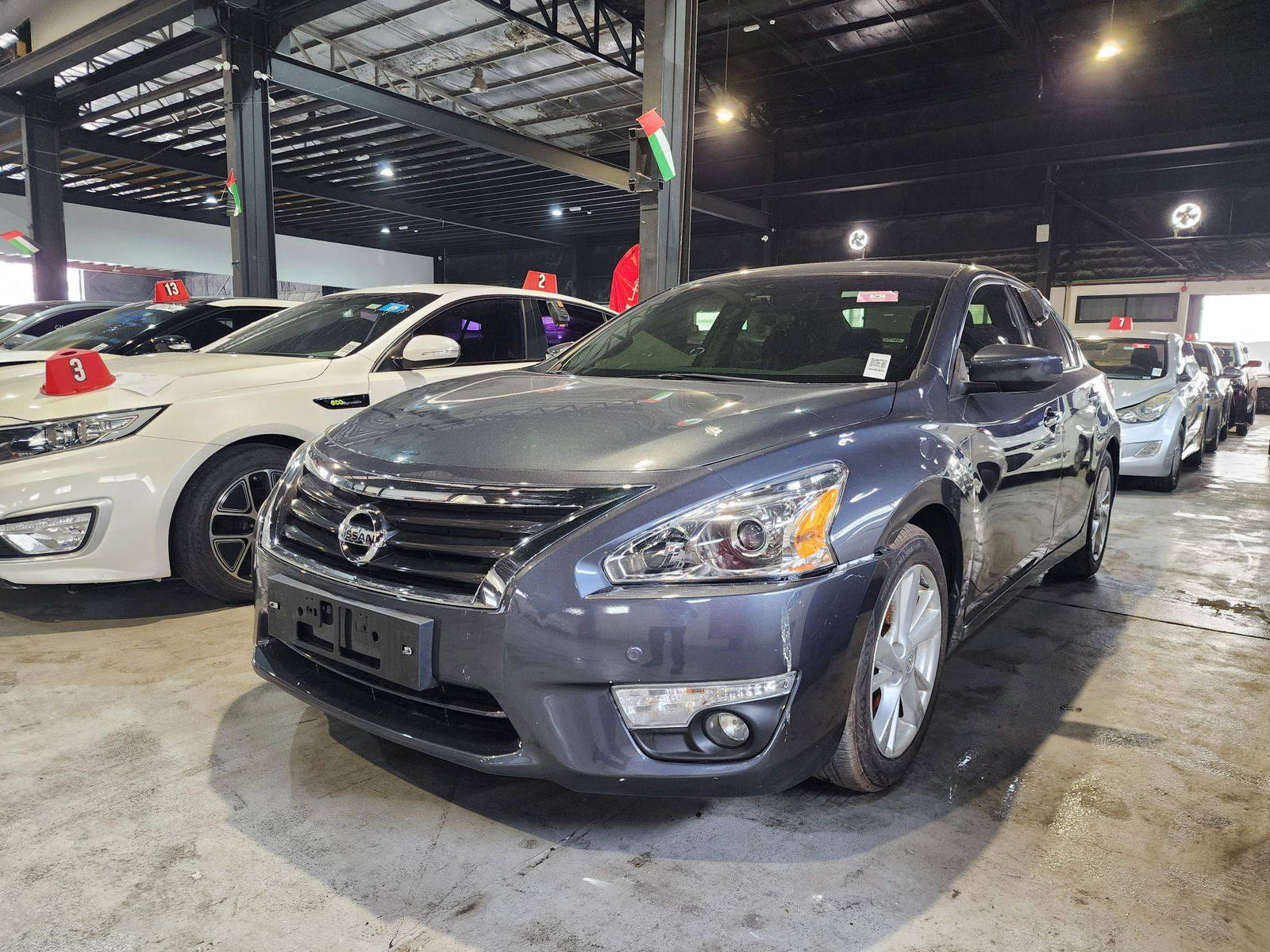 2013 NISSAN ALTIMA — 183759 KM — Lot 177564 — Al Quoz - Marhaba Auctions Used Cars - Image 4