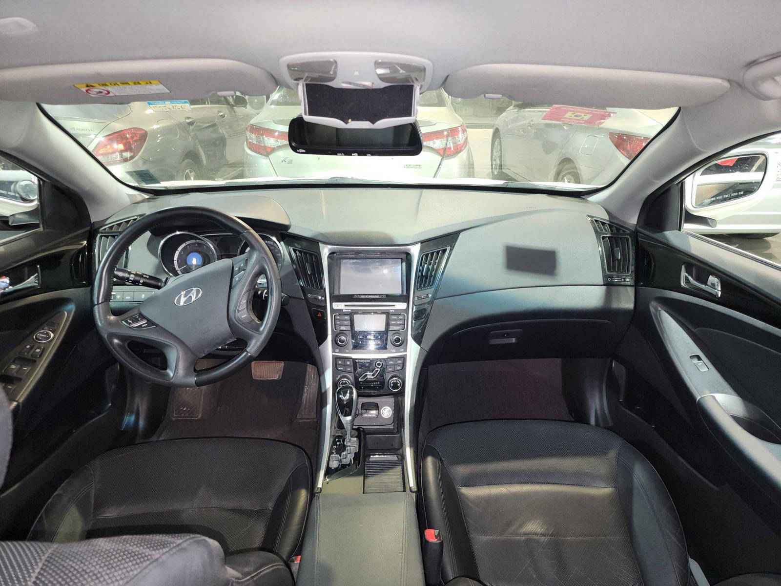 2011 HYUNDAI SONATA — 155492 KM — Lot 181564 — Al Quoz - Marhaba Auctions Used Cars - Image 8