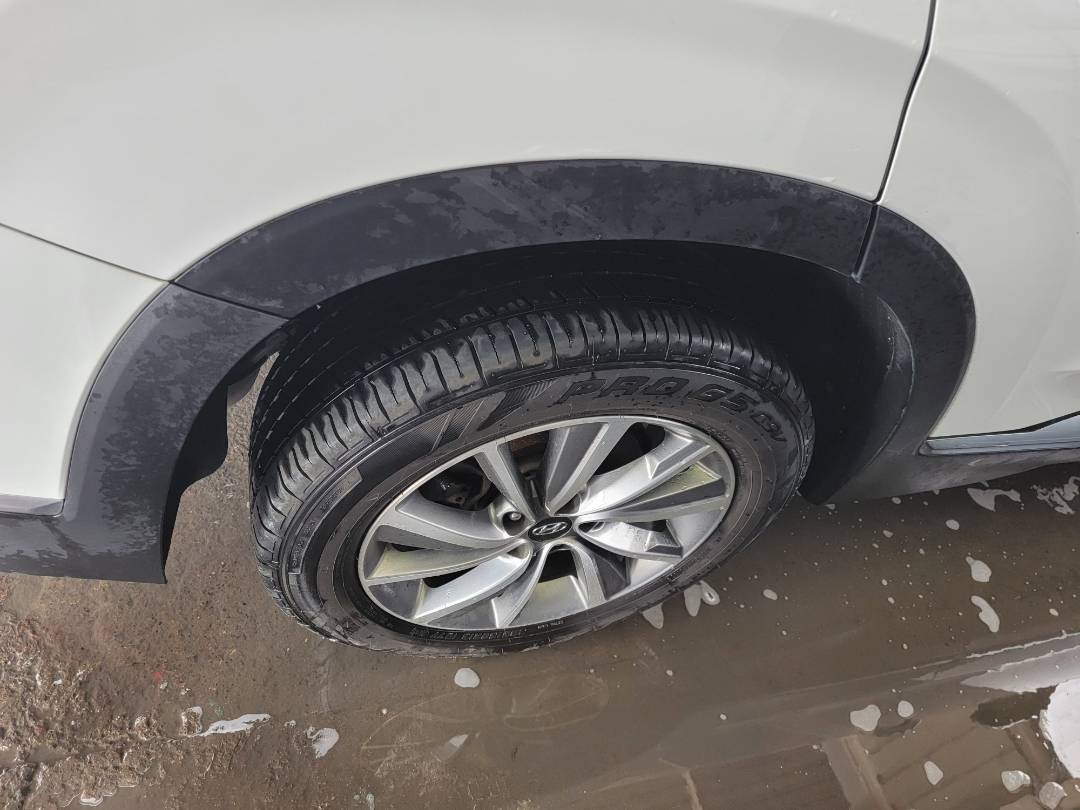 2019 HYUNDAI SANTA FE — 68713 Miles — Lot 77316633 - Marhaba Auctions Used Cars - Image 4