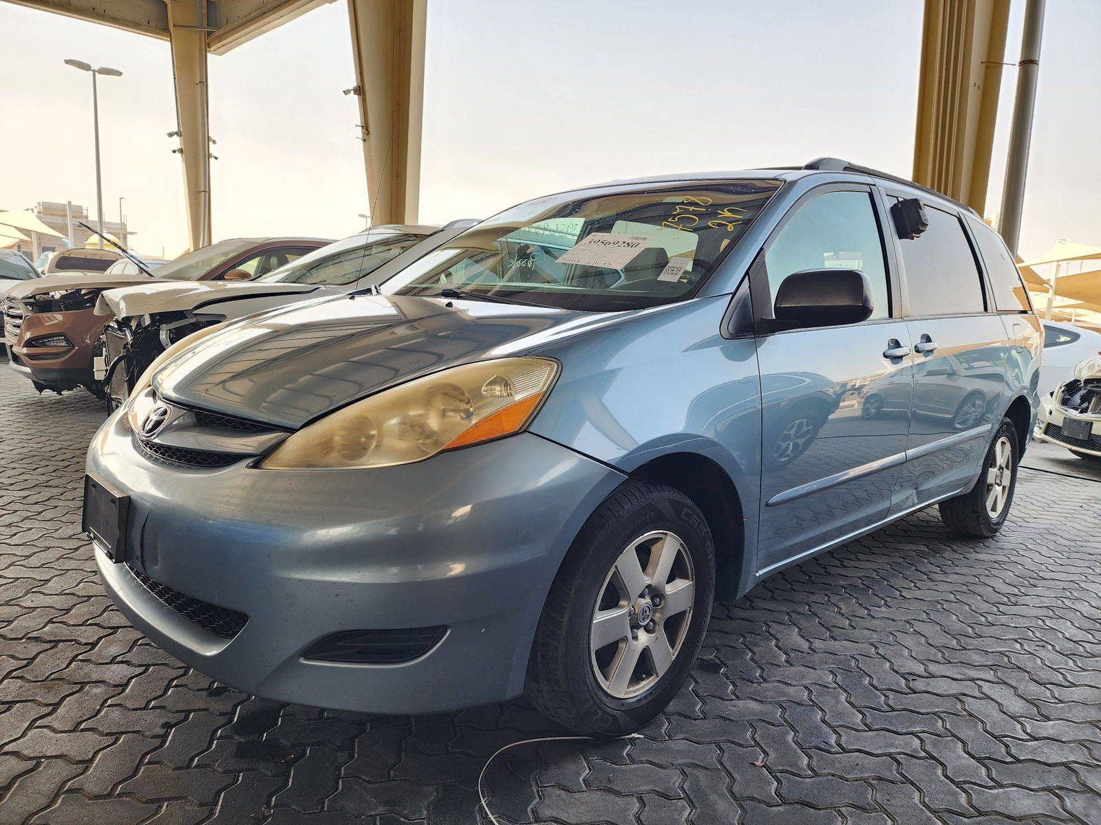 2008 TOYOTA SIENNA — 284015 Miles — Lot 8S107578 — Souq - Marhaba Auctions Used Cars - Image 5