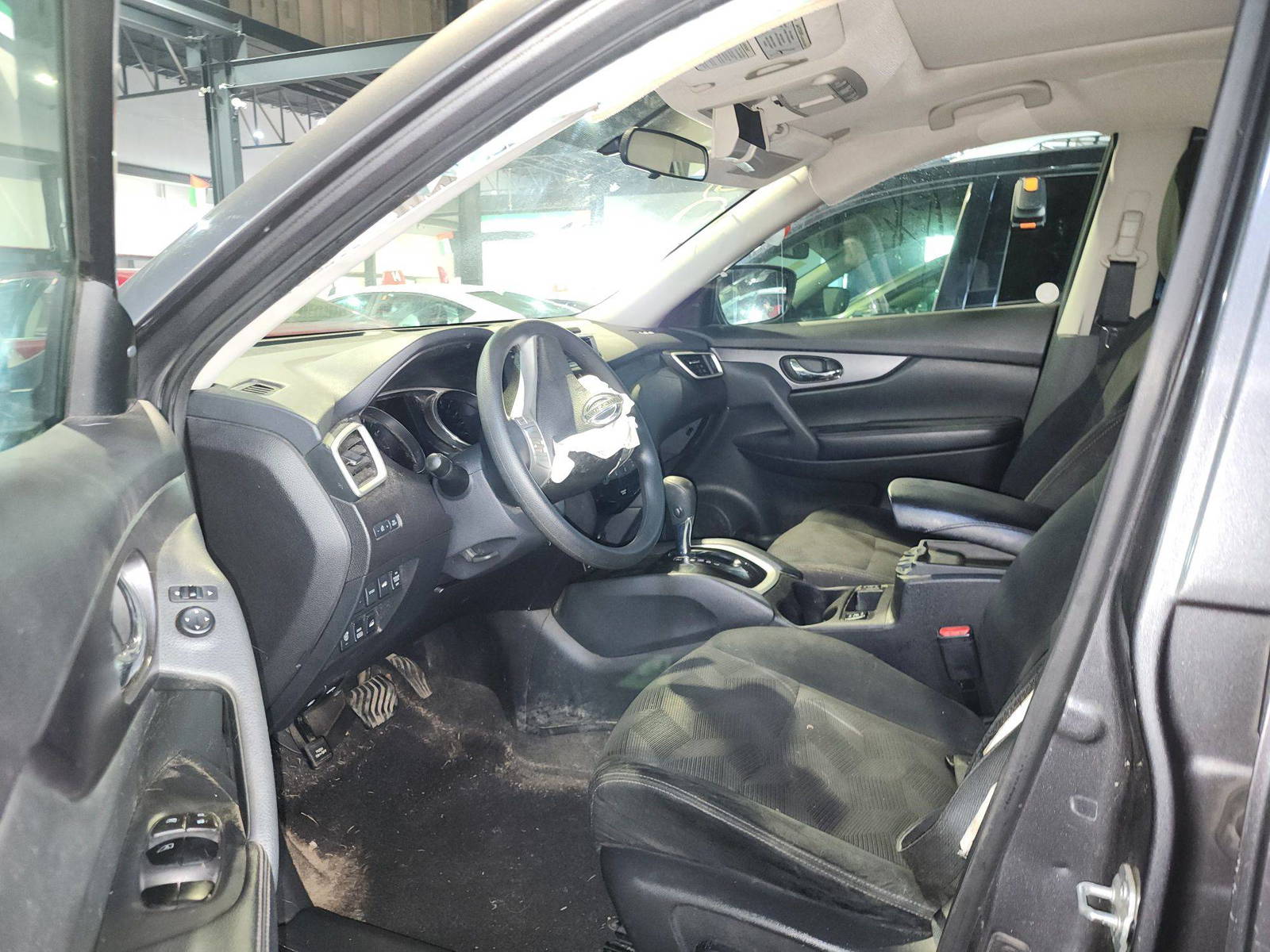 2016 NISSAN ROGUE — 153337 KM — Lot 88351285 — Al Quoz - Marhaba Auctions Used Cars - Image 7