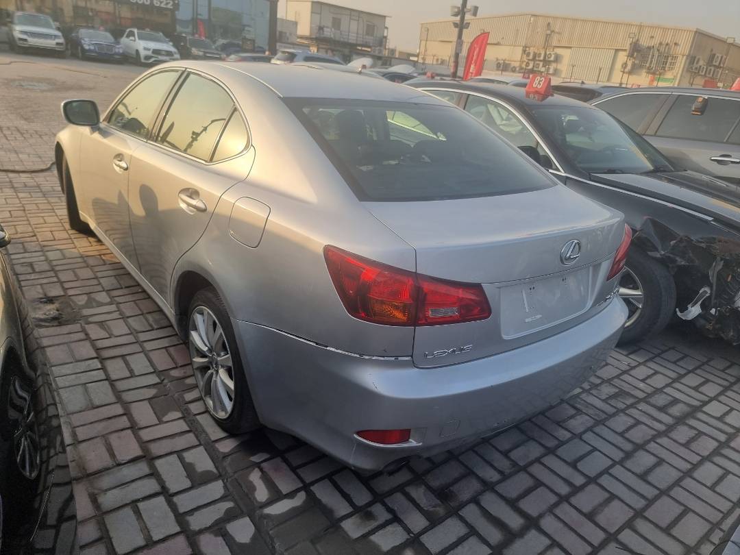 2006 LEXUS IS 250 — 200703 Miles — Lot 5004993 — Ind. 12 - Marhaba Auctions Used Cars - Image 4