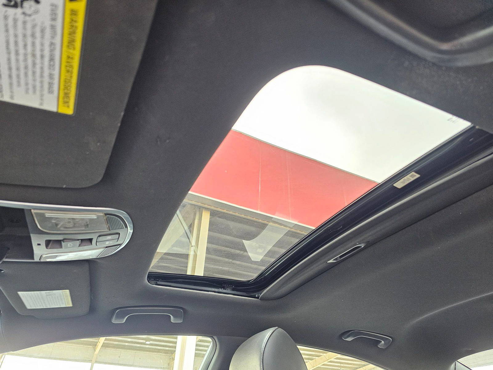 2018 HYUNDAI SONATA — 156943 Miles — Lot 4AB7JH642398 — Souq - Marhaba Auctions Used Cars - Image 8