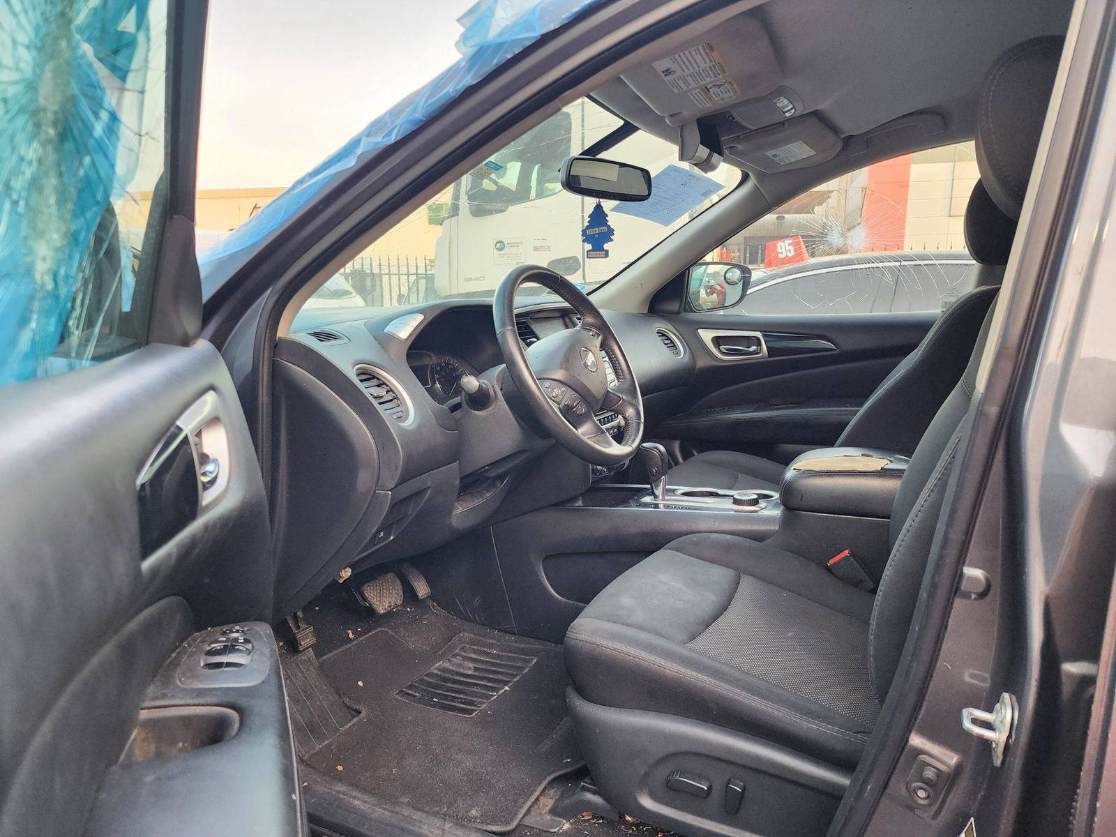2018 NISSAN PATHFINDER — 167450 Miles — Lot 44678945 — Main - Marhaba Auctions Used Cars - Image 5