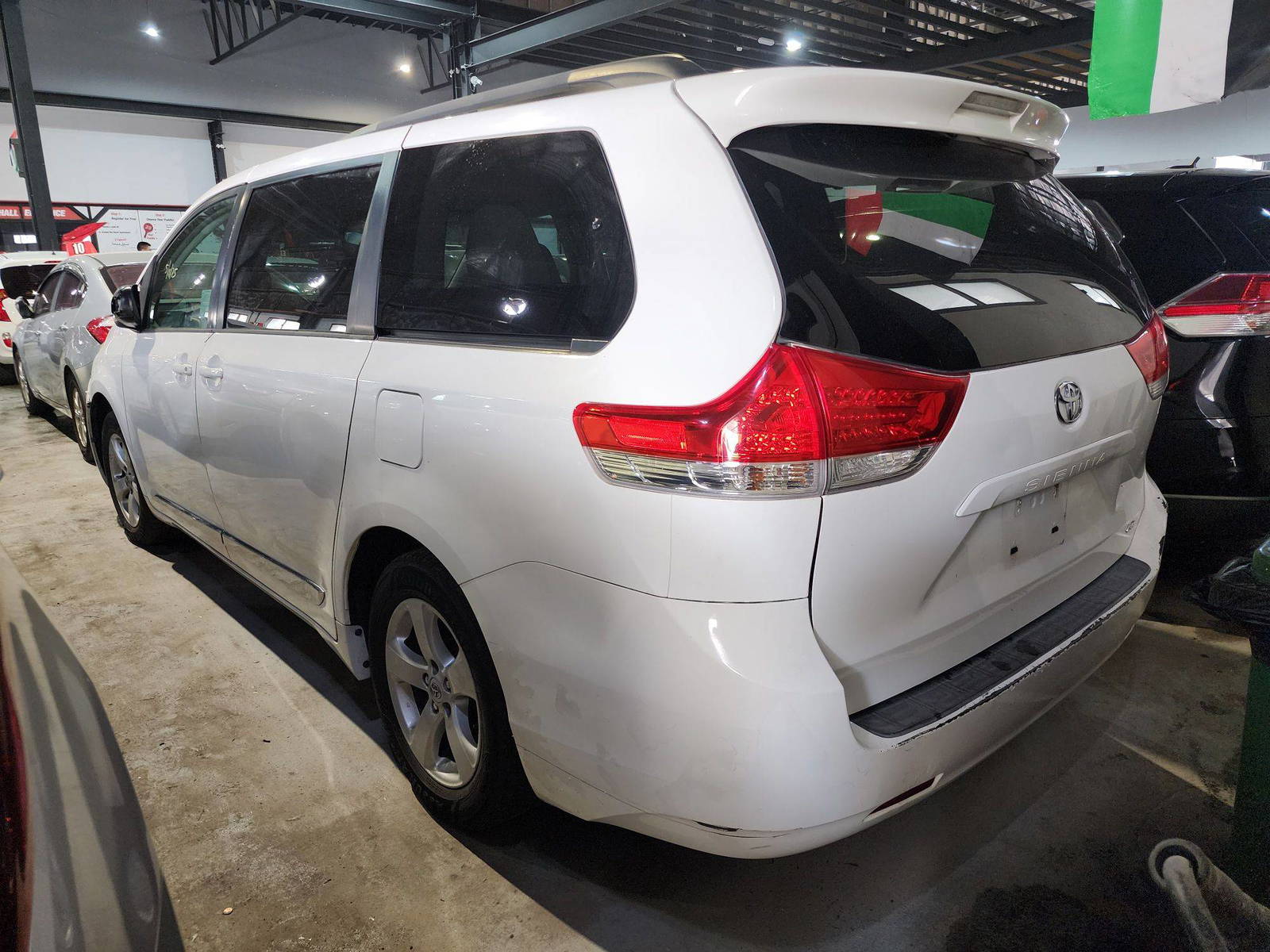 2012 TOYOTA SIENNA — 184656 Miles — Lot 246447 — Al Quoz - Marhaba Auctions Used Cars - Image 6