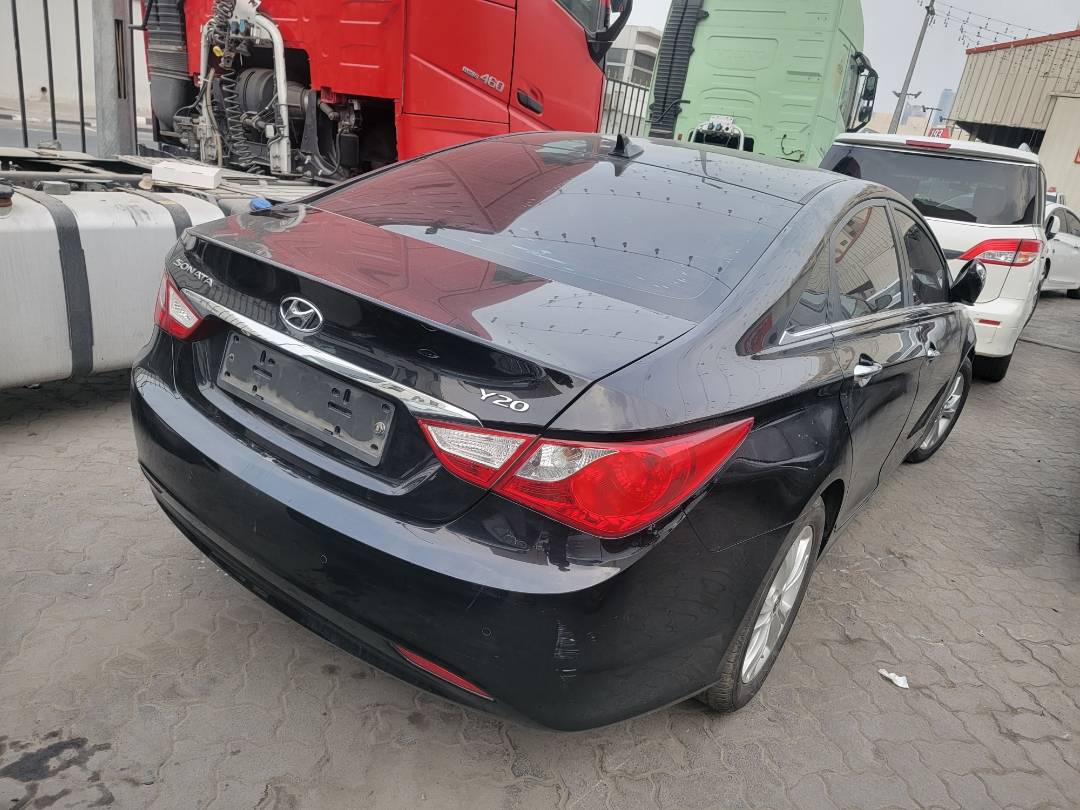 2011 HYUNDAI SONATA — 188200 KM — Lot 325420 — Main - Marhaba Auctions Used Cars - Image 5