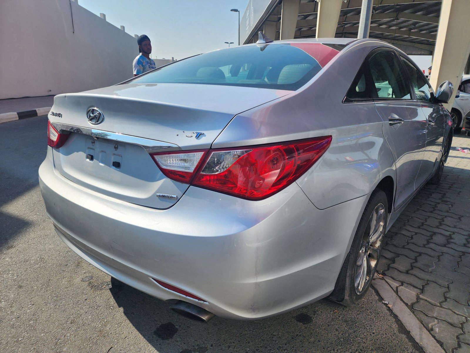 2011 HYUNDAI SONATA — 196006 Miles — Lot 67381563 - Marhaba Auctions Used Cars - Image 11