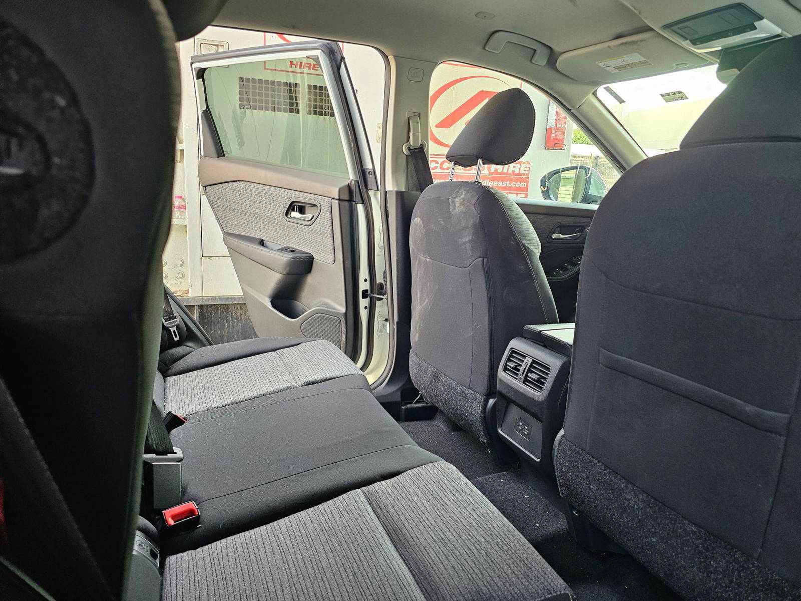 2023 NISSAN ROGUE — 152036 Miles — Lot 42262876 — Souq - Marhaba Auctions Used Cars - Image 6