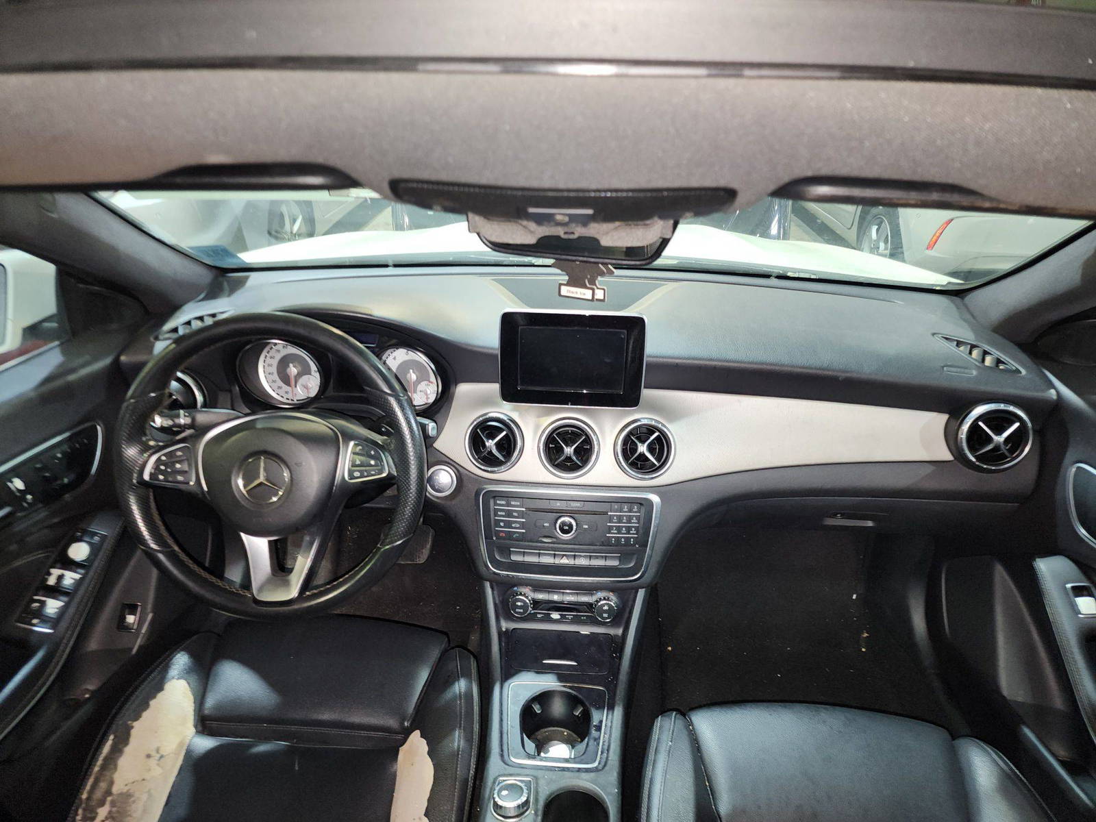 2016 MERCEDES BENZ CLA 250 — 157616 Miles — Lot 41224722 — Souq - Marhaba Auctions Used Cars - Image 8