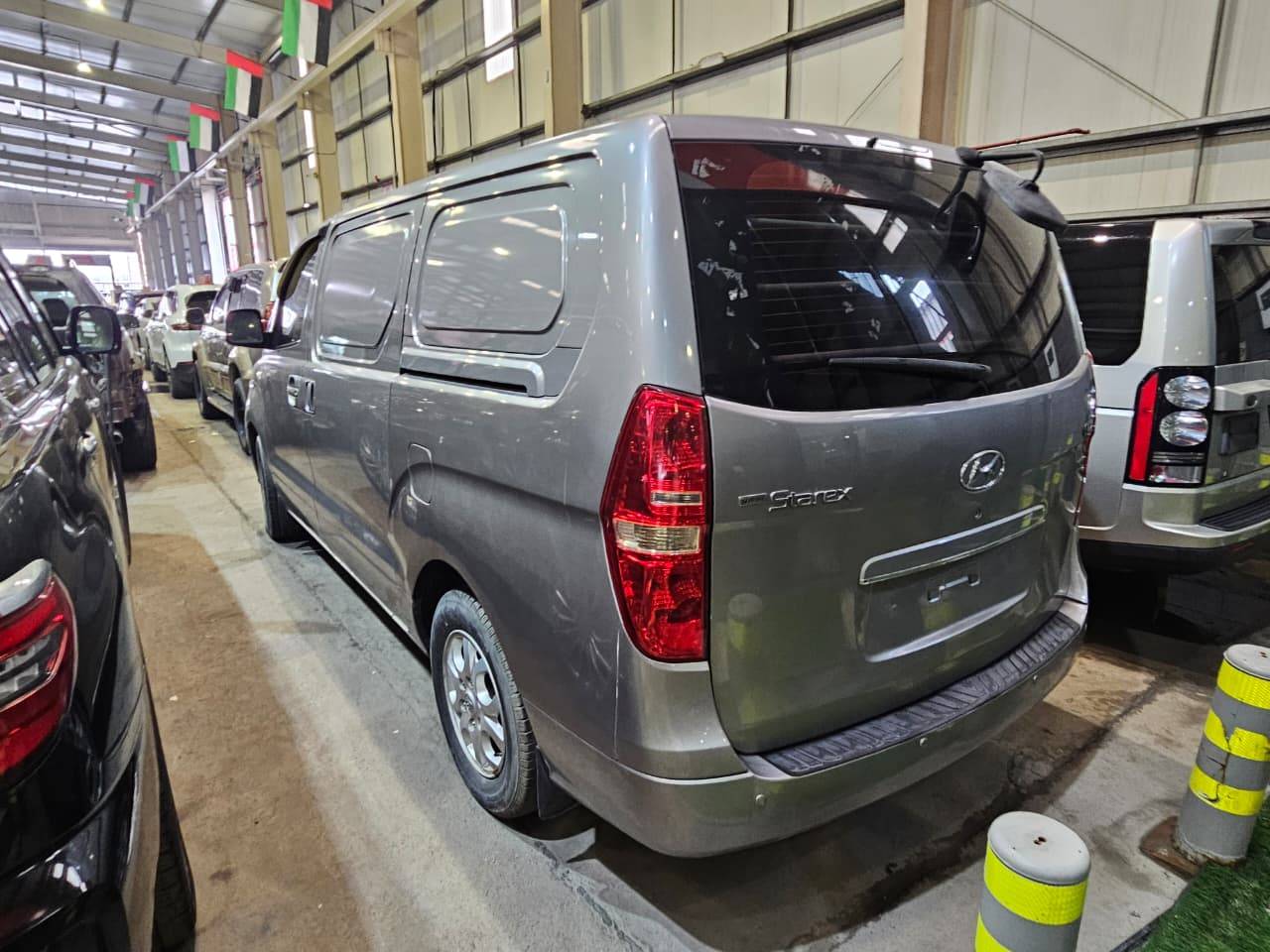 2011 HYUNDAI GRAND STAREX — 248110 KM — Lot JBBU315041 — Main - Marhaba Auctions Used Cars - Image 6