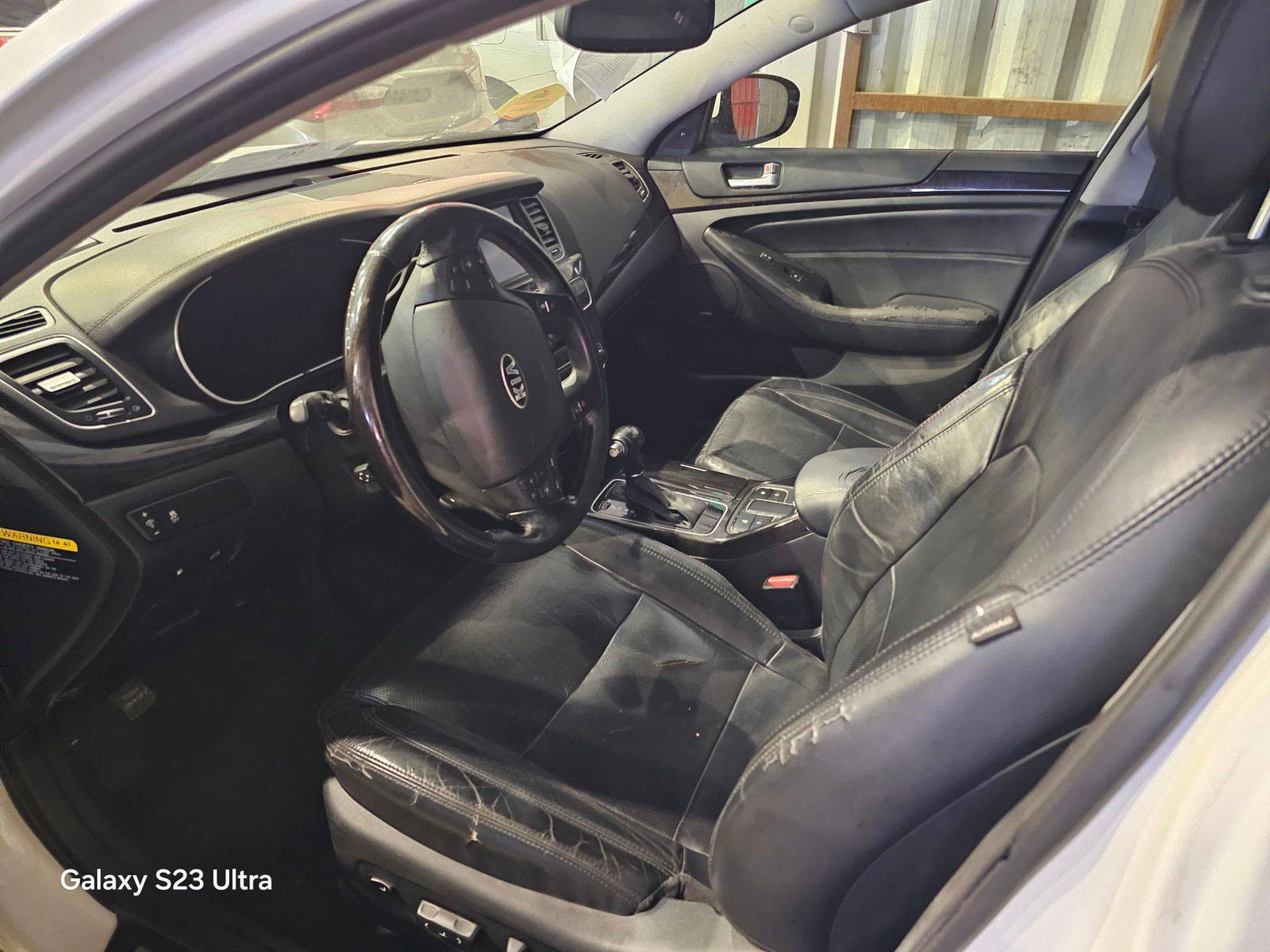 2015 KIA CADENZA — 163001 Miles — Lot 5180020 — Main - Marhaba Auctions Used Cars - Image 8