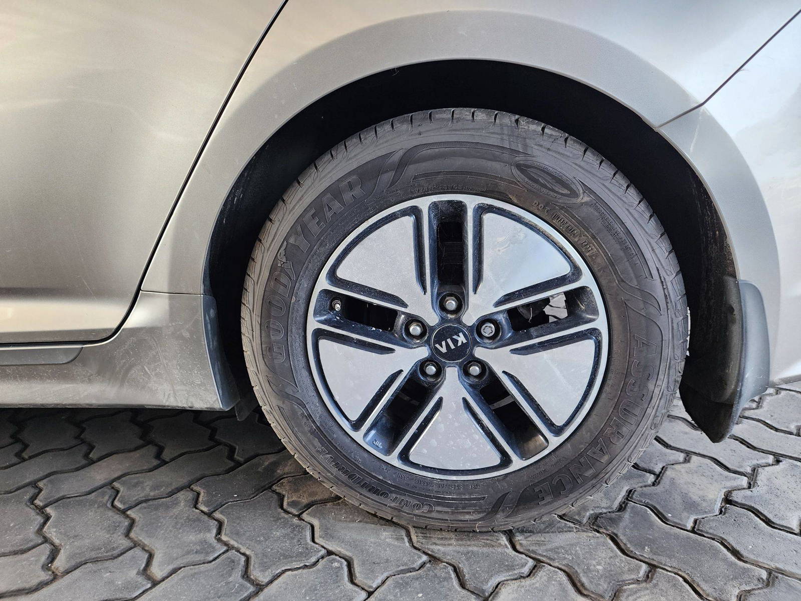 2012 KIA OPTIMA — 177145 Miles — Lot 125487 — Souq - Marhaba Auctions Used Cars - Image 10