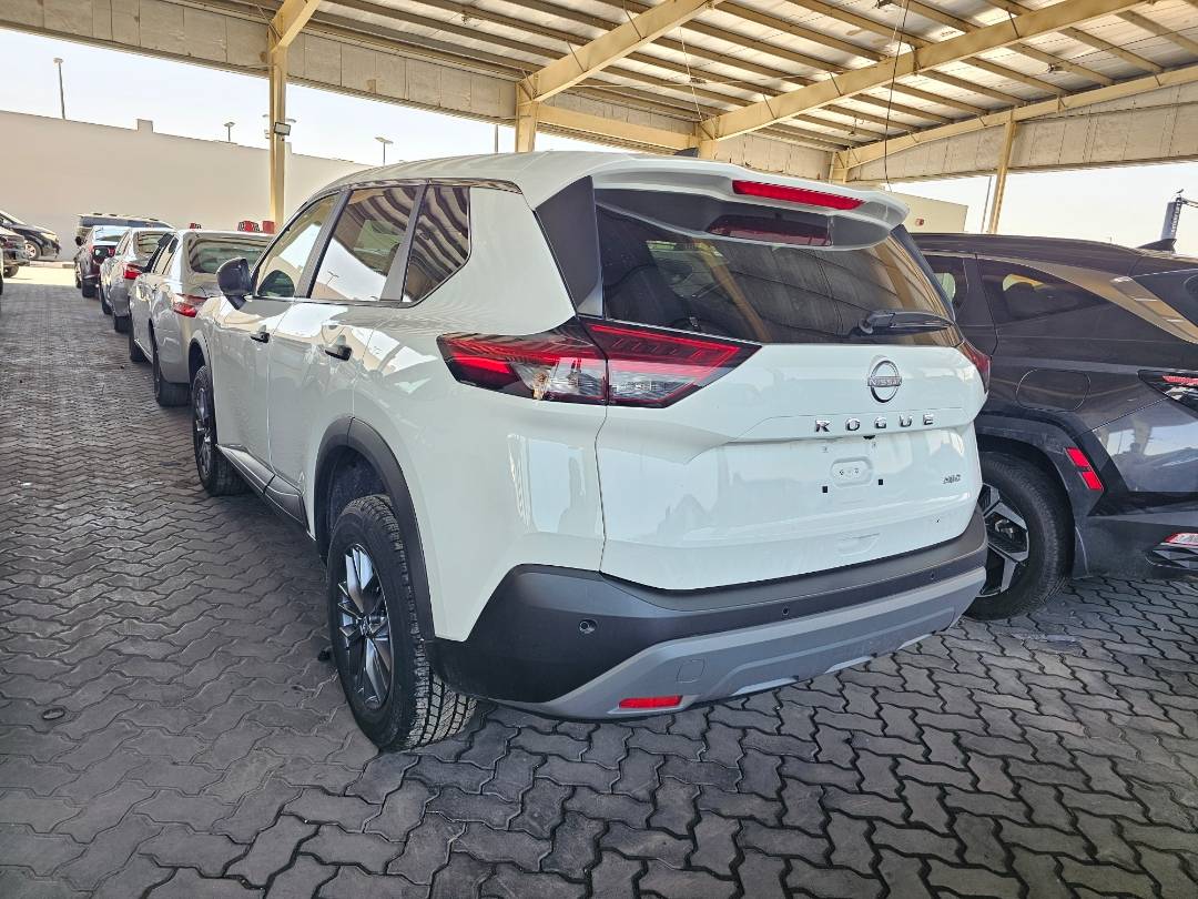 NISSAN ROGUE