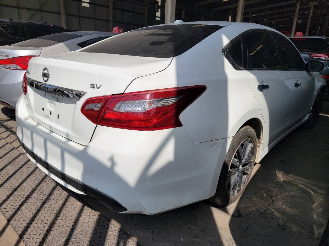 2018 NISSAN ALTIMA — 173024 Miles — Lot C186474 — Main - Marhaba Auctions Used Cars - Image 3