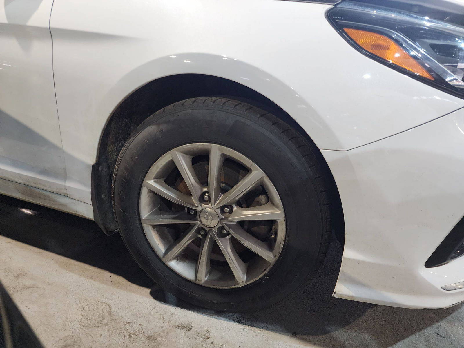 2018 HYUNDAI SONATA — 134994 Miles — Lot 8JH695259 — Souq - Marhaba Auctions Used Cars - Image 12