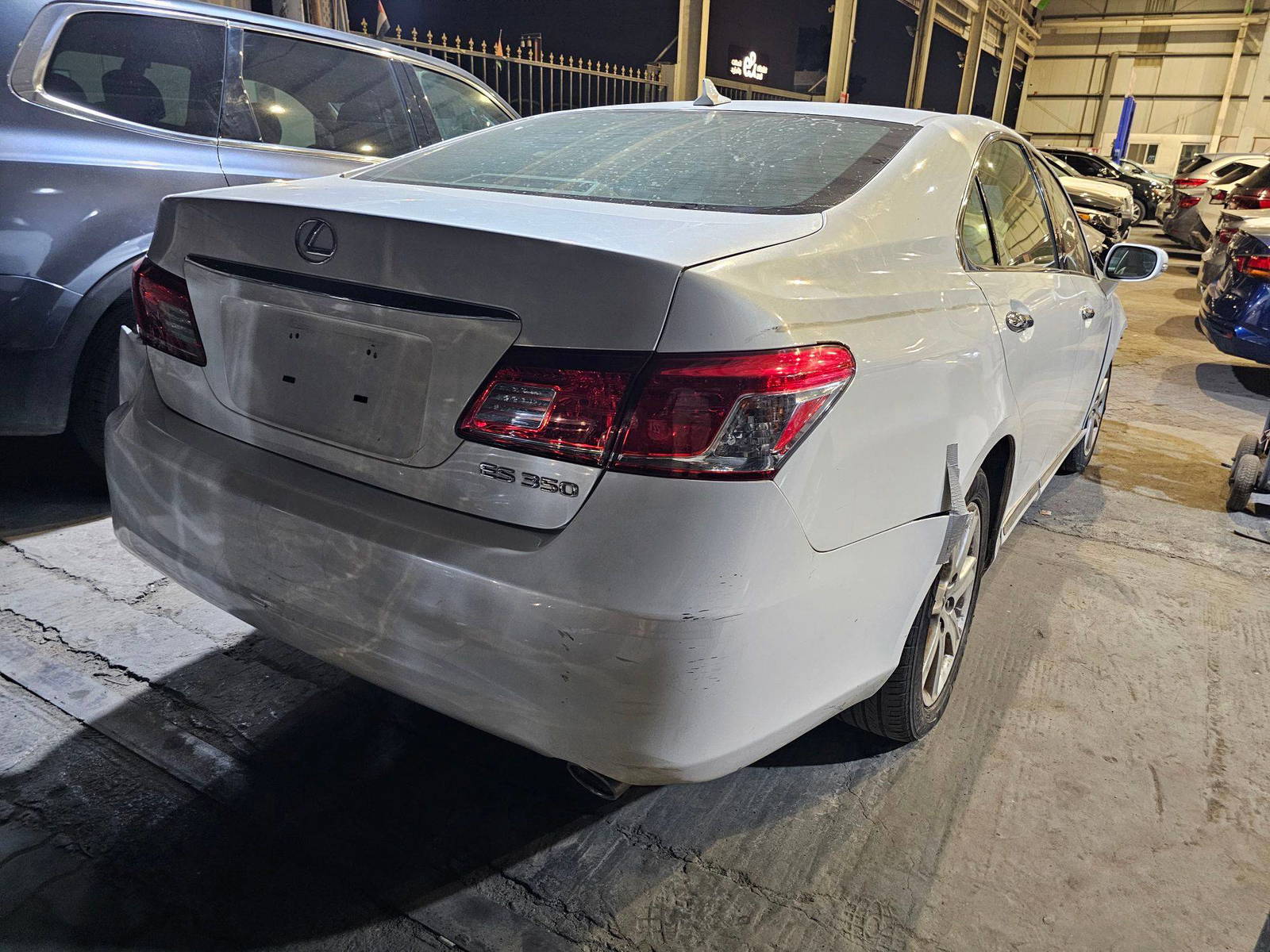 2011 LEXUS ES 350 — 193818 Miles — Lot B2465859 — Main - Marhaba Auctions Used Cars - Image 5