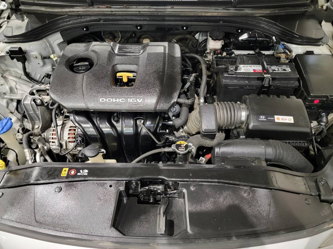 2017 HYUNDAI ELANTRA — 179495 Miles — Lot 1HU180056 — Main - Marhaba Auctions Used Cars - Image 11