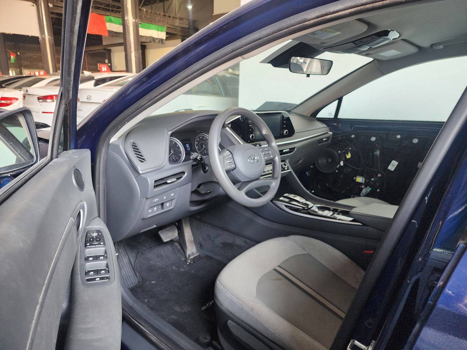 2020 HYUNDAI SONATA — 47466 Miles — Lot 61922445 — Al Quoz - Marhaba Auctions Used Cars - Image 9