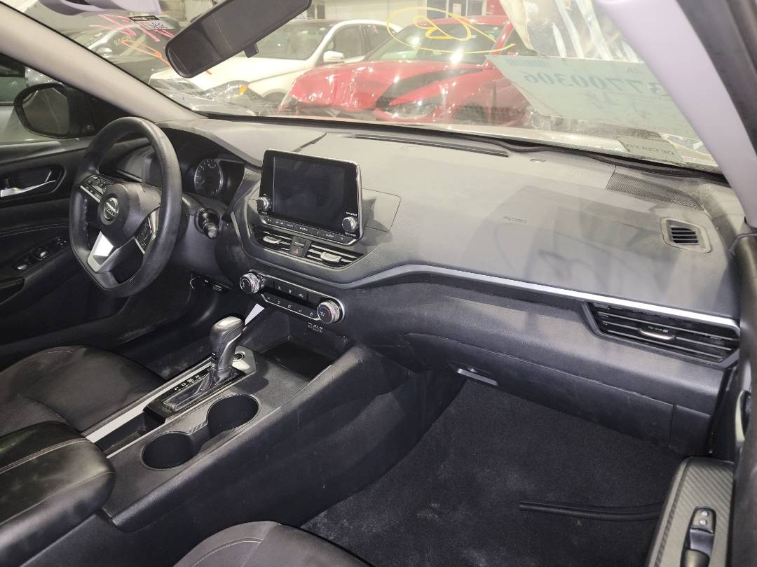 2019 NISSAN ALTIMA — 113004 Miles — Lot C104000 - Marhaba Auctions Used Cars - Image 4