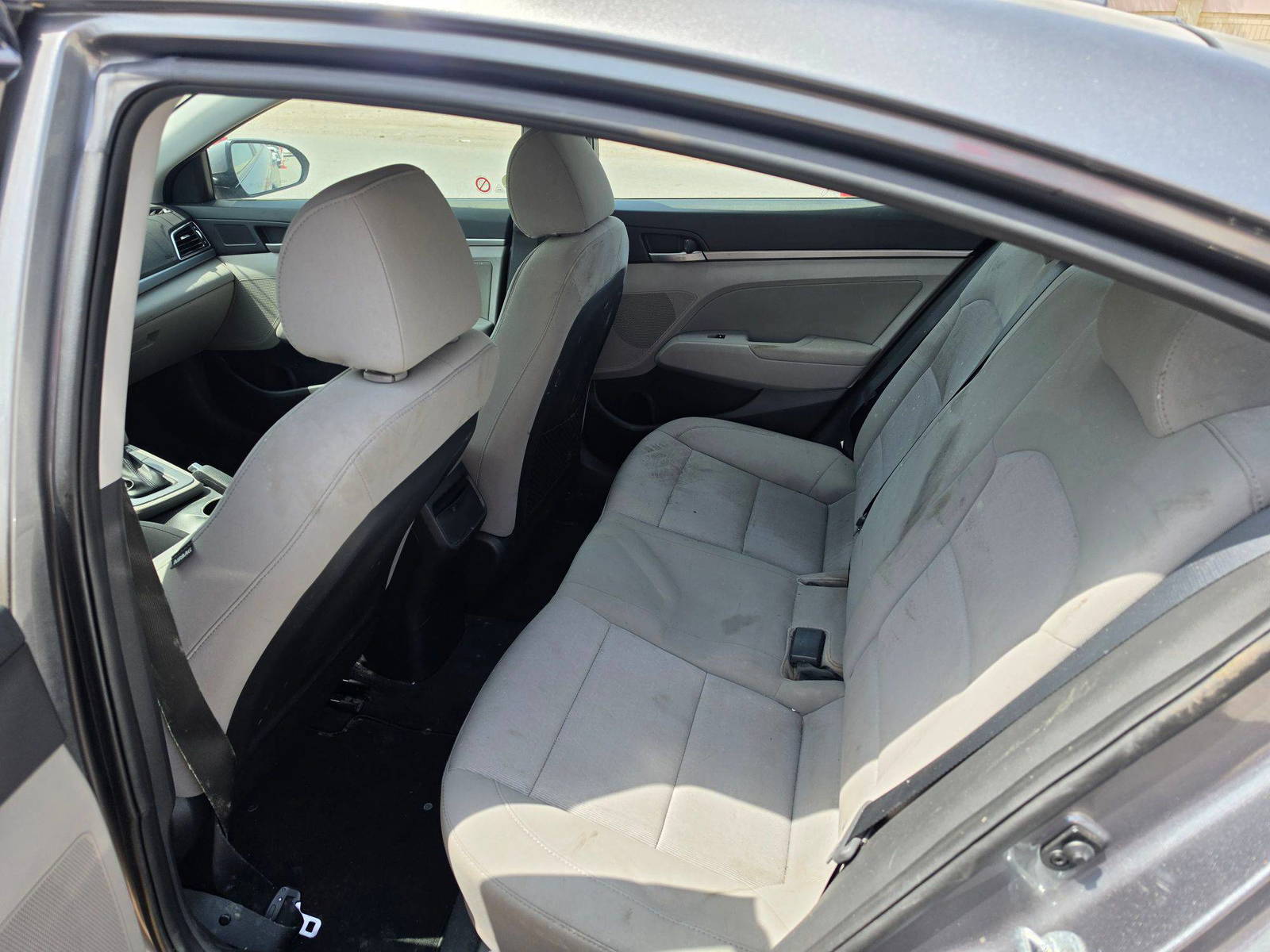 HYUNDAI ELANTRA 2018 - Marhaba Auction Used Cars - Image 10