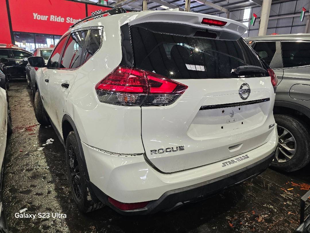 NISSAN ROGUE