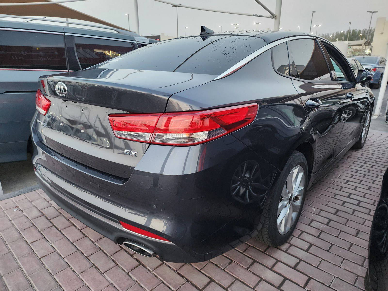 2018 KIA OPTIMA — 60025 Miles — Lot 47643124 — Main - Marhaba Auctions Used Cars - Image 3