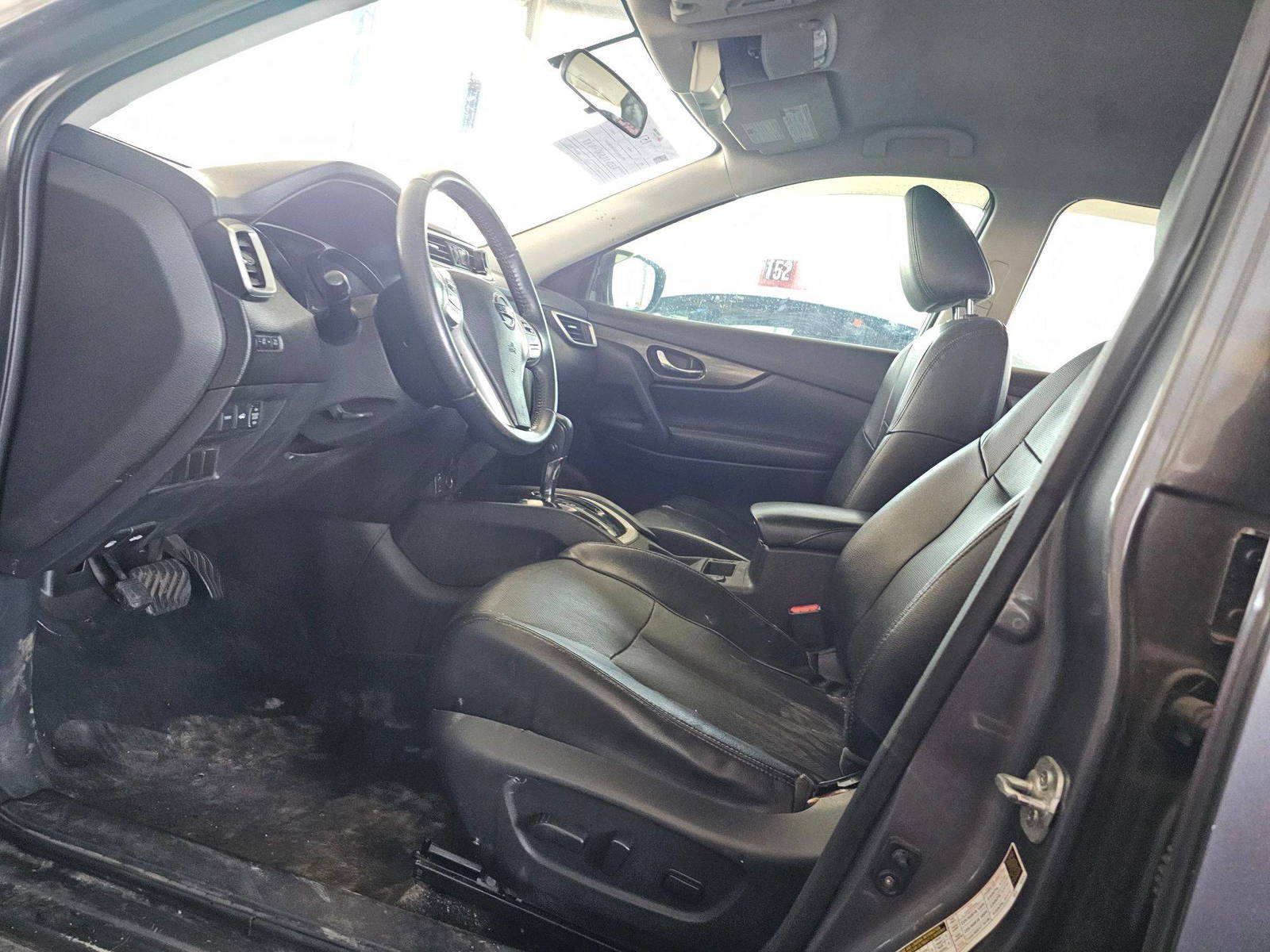 2015 NISSAN ROGUE — Lot C883479 — Souq - Marhaba Auctions Used Cars - Image 8