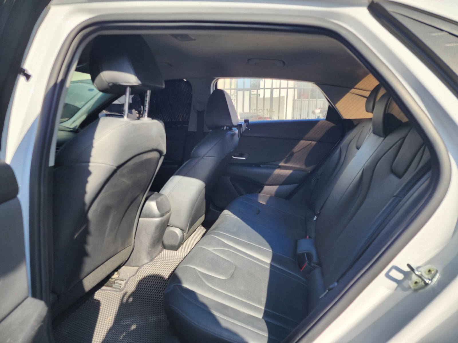 2021 HYUNDAI AVANTE — 144141 KM — Lot 019834 — Souq - Marhaba Auctions Used Cars - Image 9