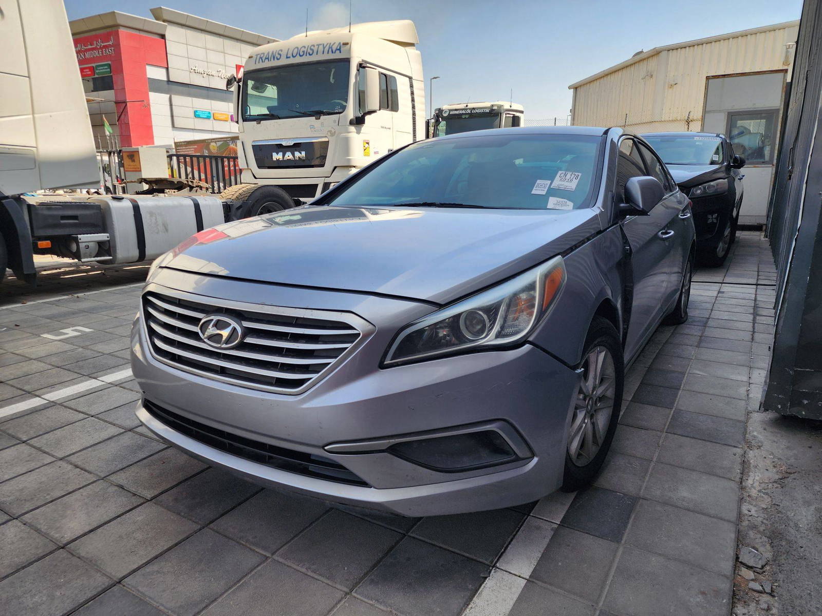2016 HYUNDAI SONATA — 203042 Miles — Lot 343538 — Al Quoz - Marhaba Auctions Used Cars - Image 4