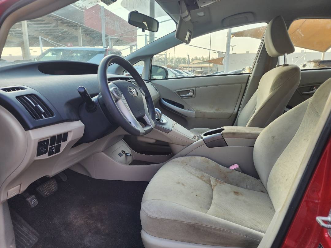 2012 TOYOTA PRIUS — 212105 Miles — Lot 33592695 — Souq - Marhaba Auctions Used Cars - Image 8
