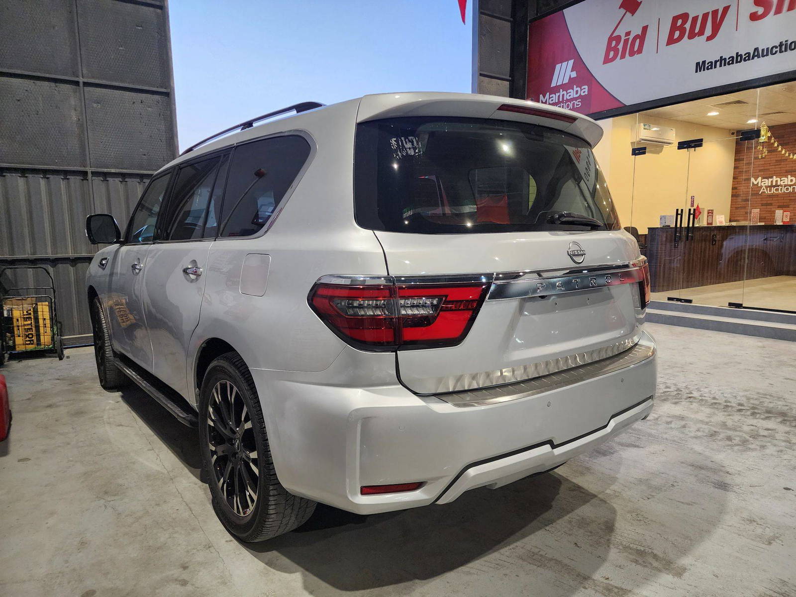 2014 INFINITI QX80 — 131961 Miles — Lot 9556293 — Al Quoz - Marhaba Auctions Used Cars - Image 3